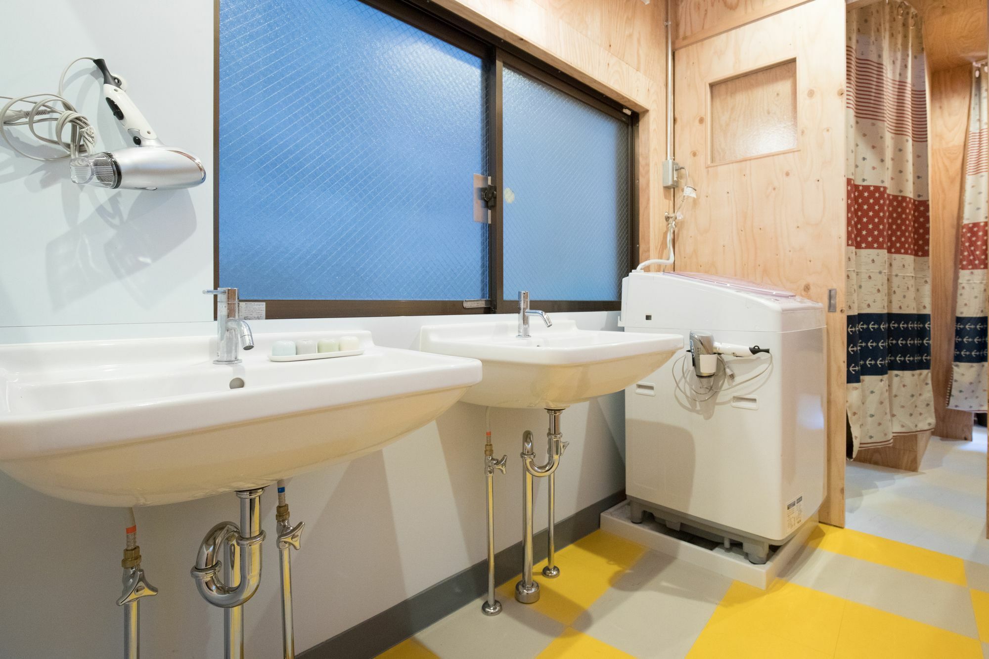 Vacation"Ninja"House Secretbase Near Asakusa Tokyo Exterior photo